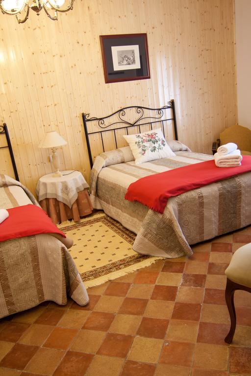 Casa Rural La Casona Hotel Urrea de Gaen Стая снимка